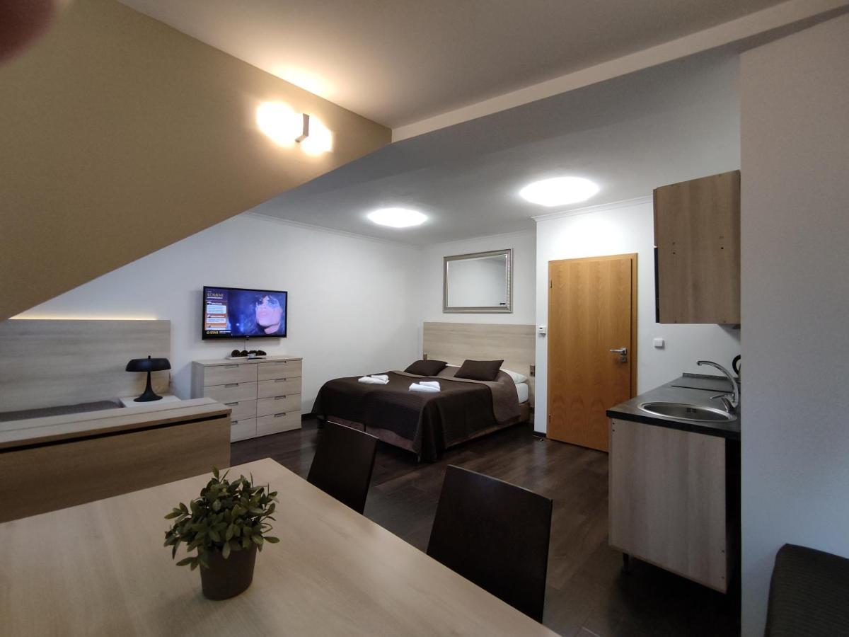 Anensky Apartman C303 - S O2 Tv A Stabilni Rychlou Wifi, S Moznosti Dokoupeni Bufetovych Snidani - By Relax הַרָכוֹב מראה חיצוני תמונה